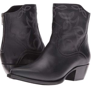 NIB Frye Shane Short Embroidered Cowboy Boot Sz 7